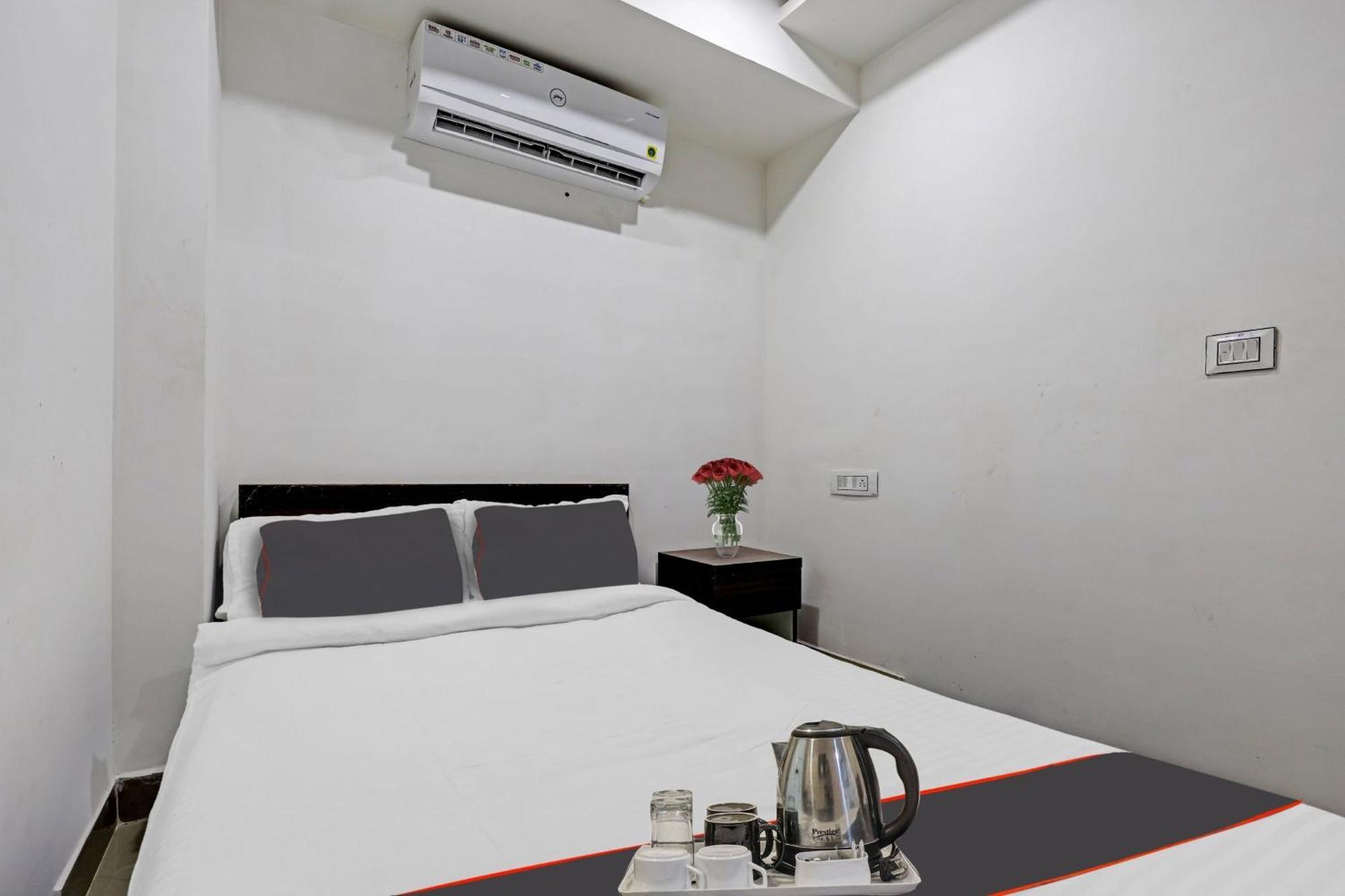 Hotel O Lakhi Guest House กูวาฮาติ ภายนอก รูปภาพ
